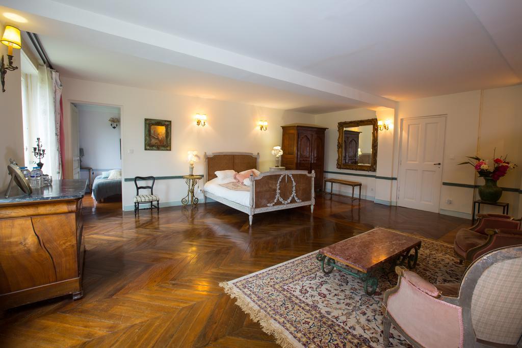 Chateau De La Madeleine Bed & Breakfast Pressagny l'Orgueilleux ภายนอก รูปภาพ