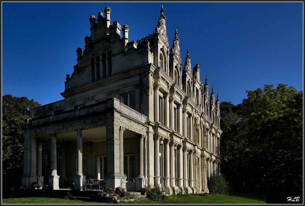 Chateau De La Madeleine Bed & Breakfast Pressagny l'Orgueilleux ภายนอก รูปภาพ