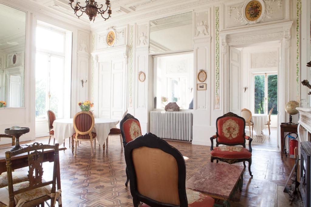 Chateau De La Madeleine Bed & Breakfast Pressagny l'Orgueilleux ภายนอก รูปภาพ