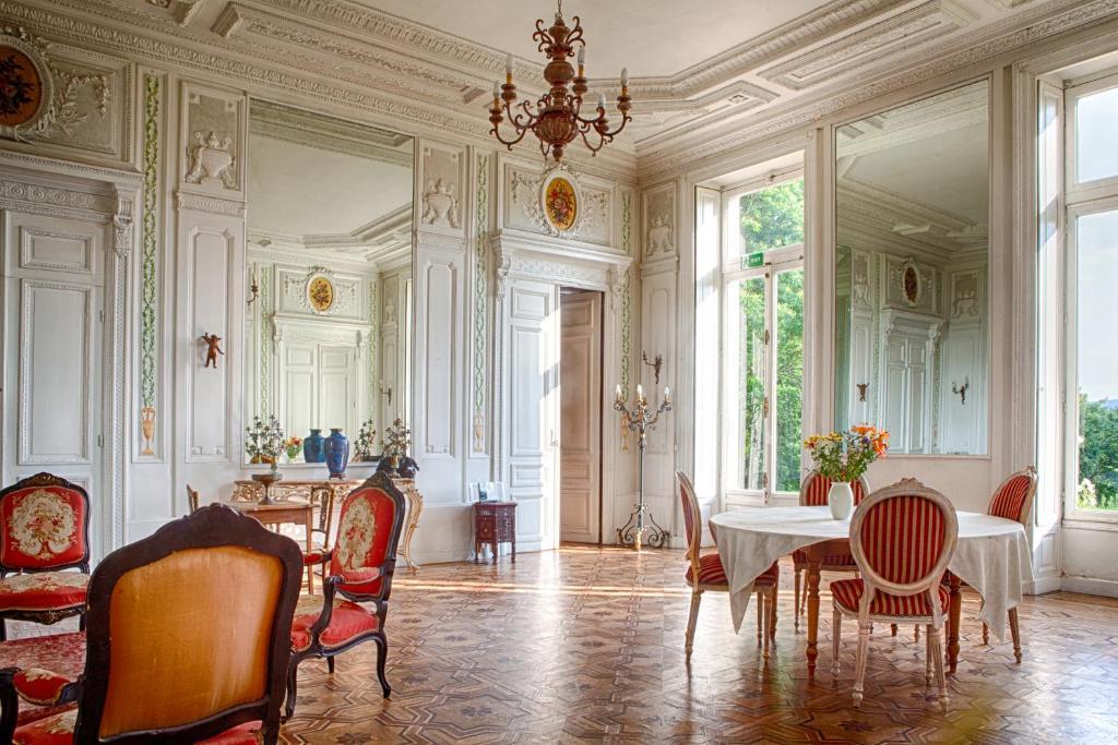Chateau De La Madeleine Bed & Breakfast Pressagny l'Orgueilleux ภายนอก รูปภาพ
